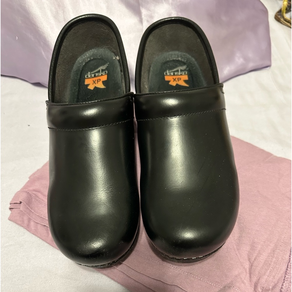 like new dansko clog